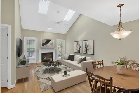 1465 Hooksett Road Hooksett NH 03106
