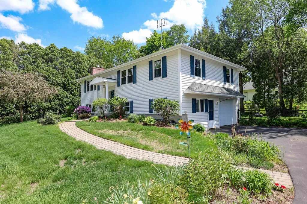 401 N Gate Road Manchester NH 03104