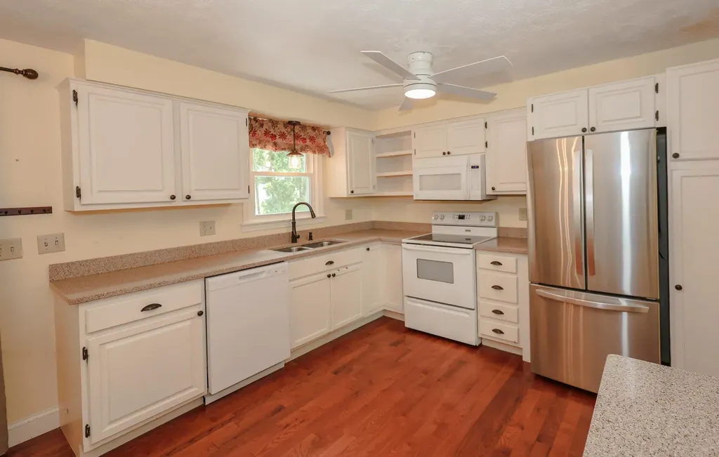 401 N Gate Road Manchester NH 03104