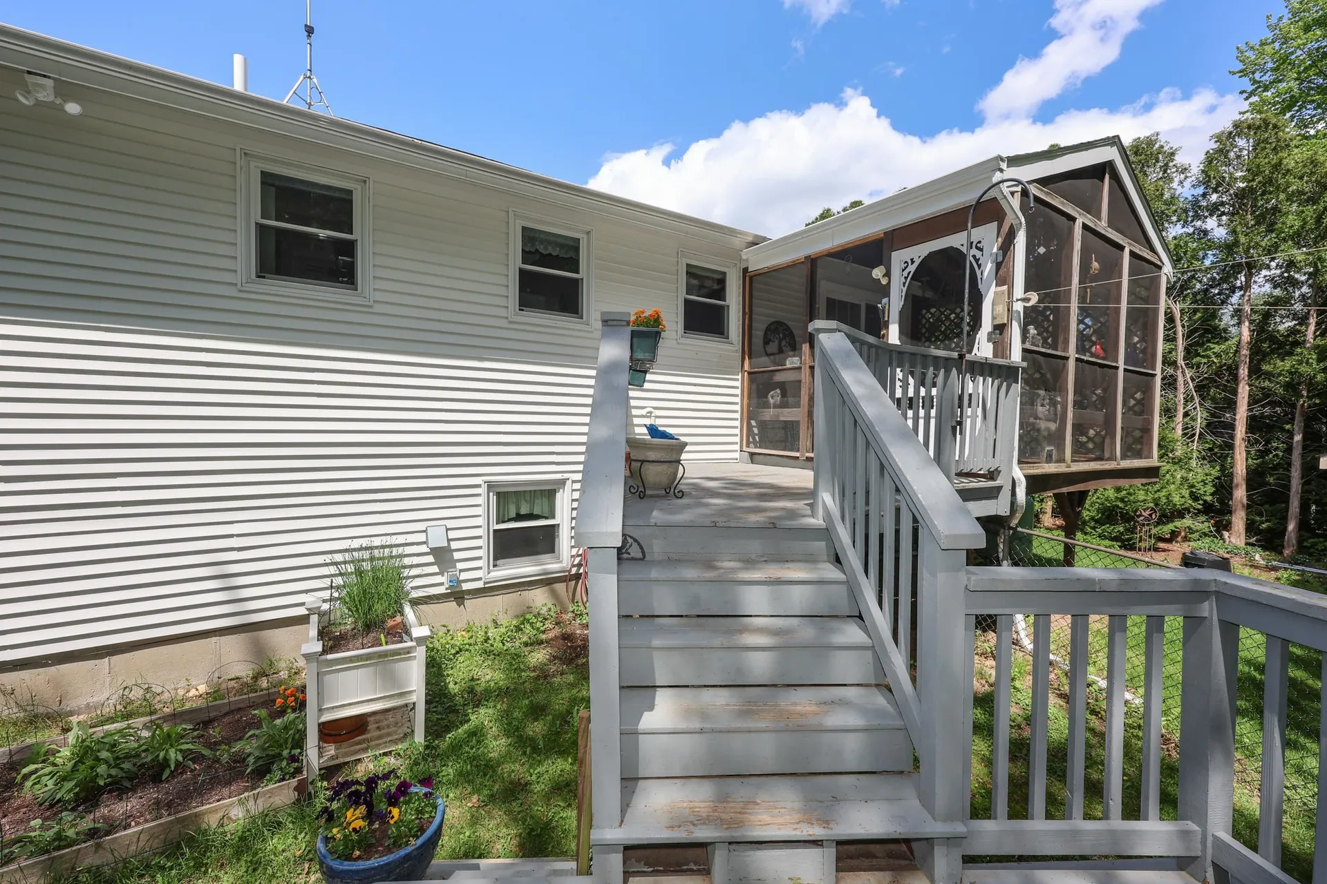 401 N Gate Road Manchester NH 03104