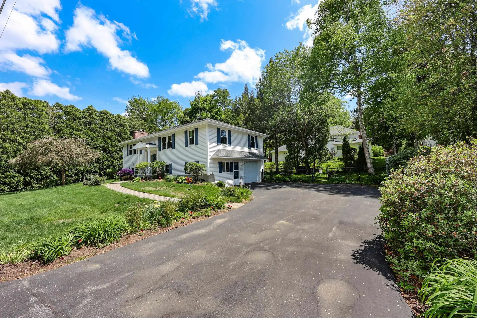 401 N Gate Road Manchester NH 03104