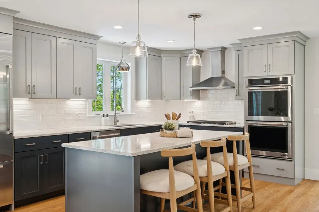 12 Long Hill Road Stratham NH 03885