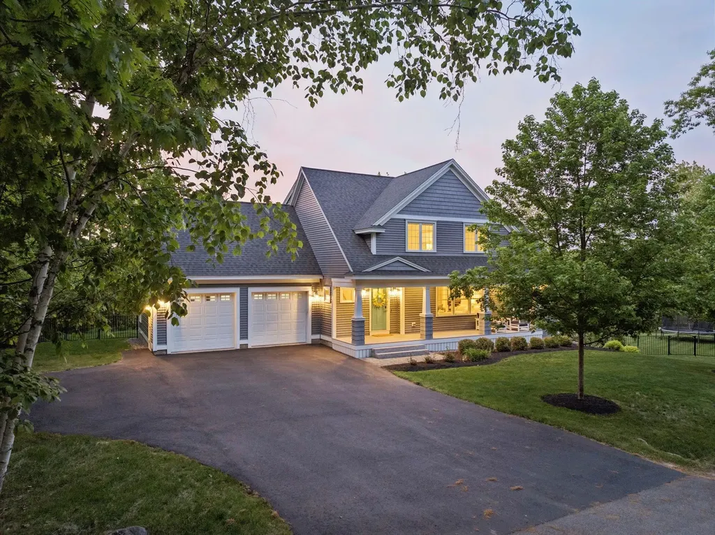 12 Long Hill Road Stratham NH 03885