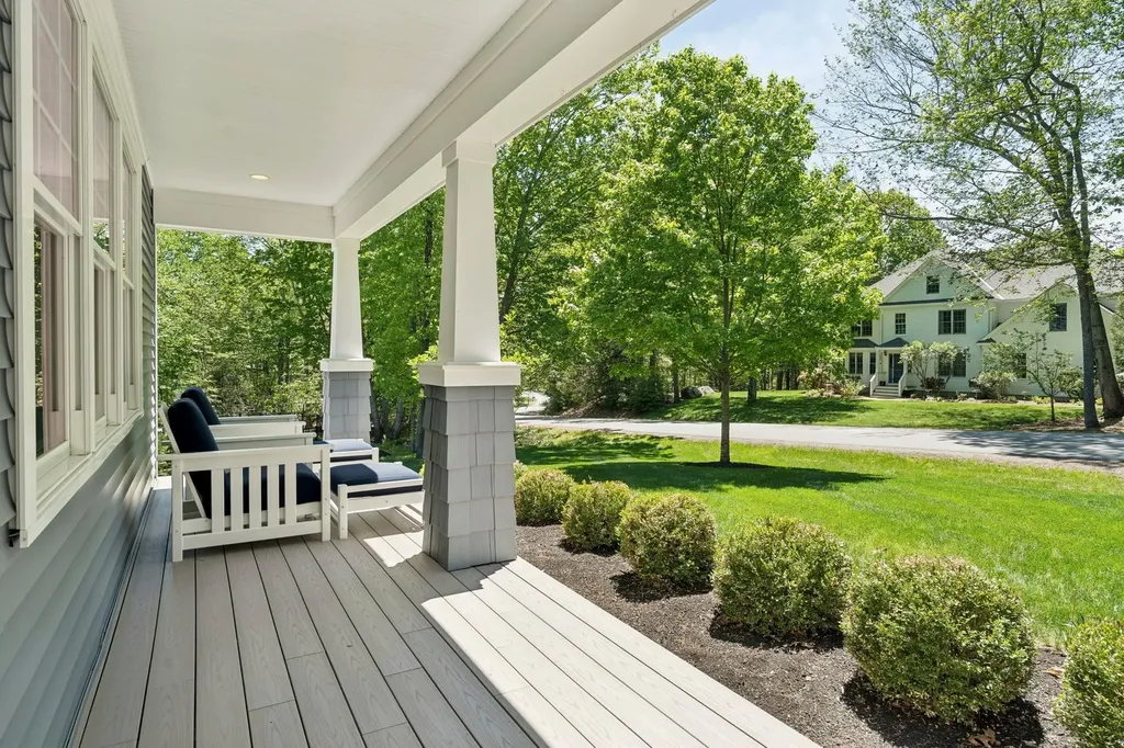 12 Long Hill Road Stratham NH 03885
