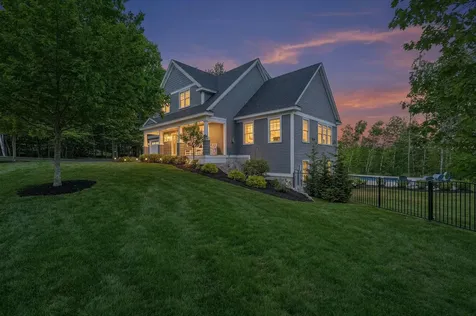 12 Long Hill Road Stratham NH 03885