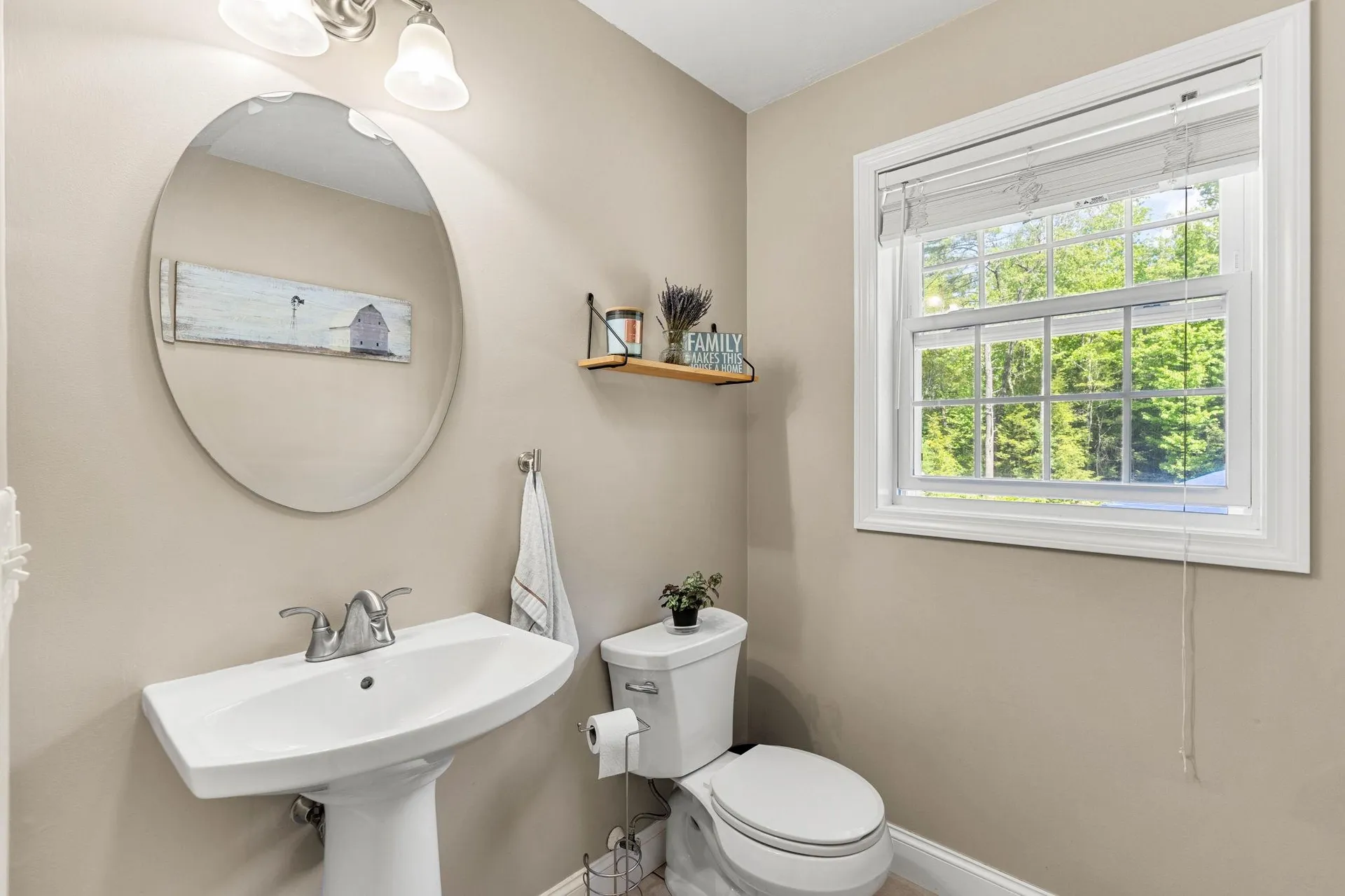 28 Rossdale Lane Weare NH 03281