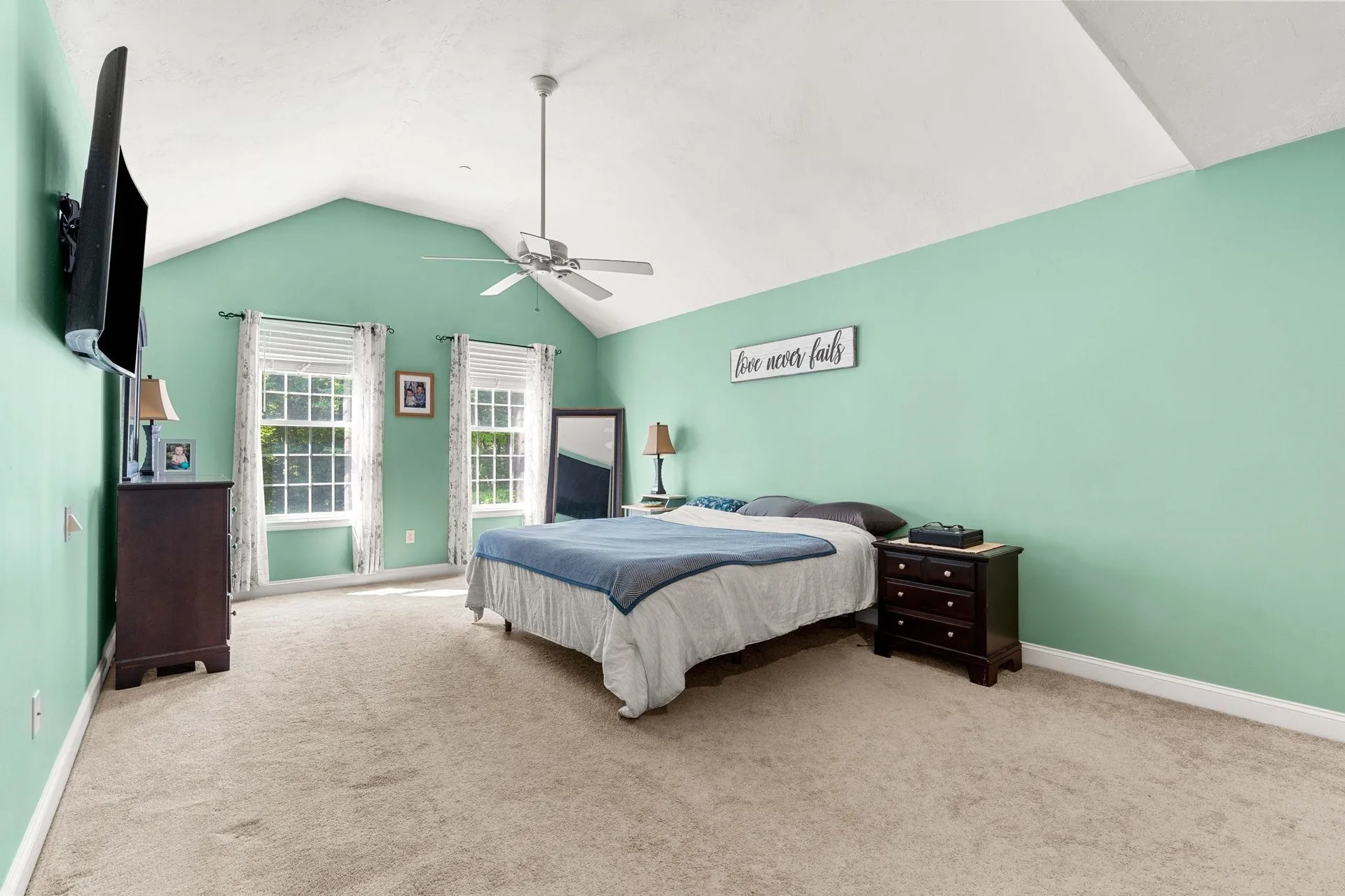 28 Rossdale Lane Weare NH 03281