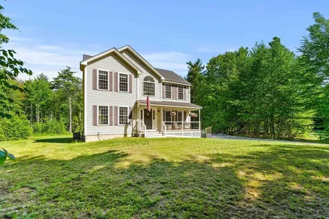 28 Rossdale Lane Weare NH 03281