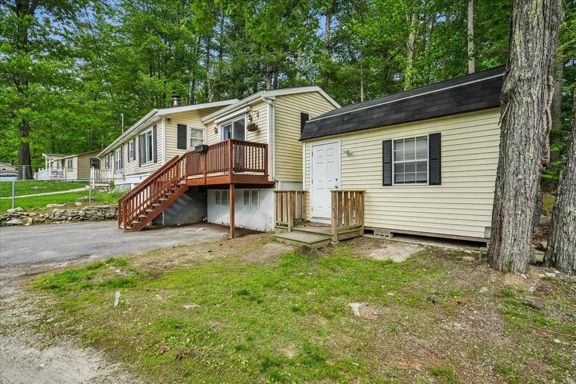 15 Hilda Avenue Derry NH 03038