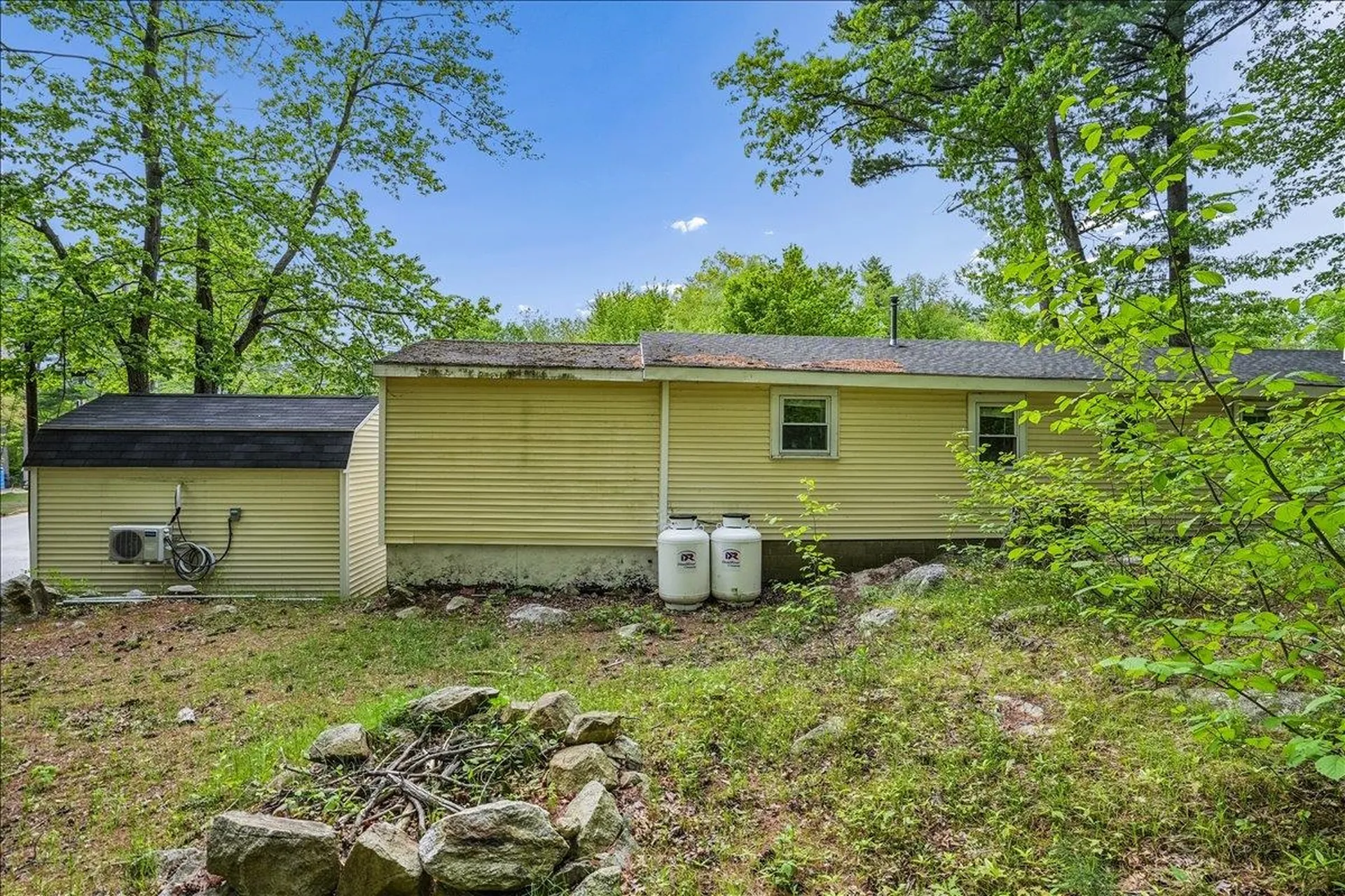 15 Hilda Avenue Derry NH 03038