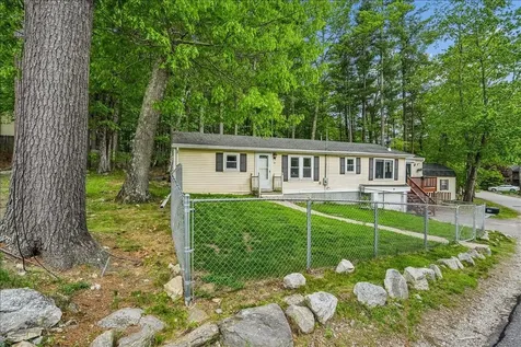 15 Hilda Avenue Derry NH 03038