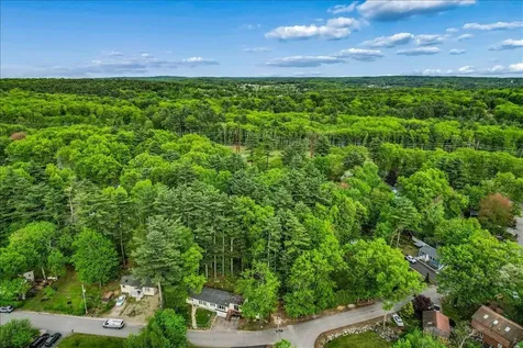 15 Hilda Avenue Derry NH 03038