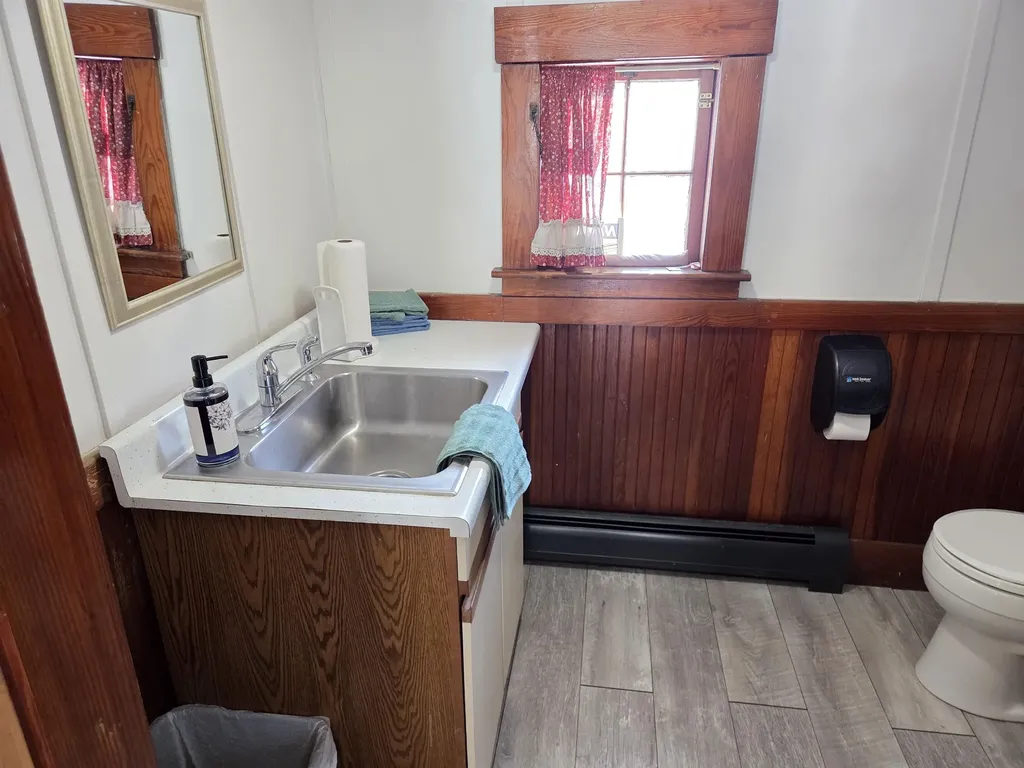 1307 Nh Route 175 Campton NH 03223