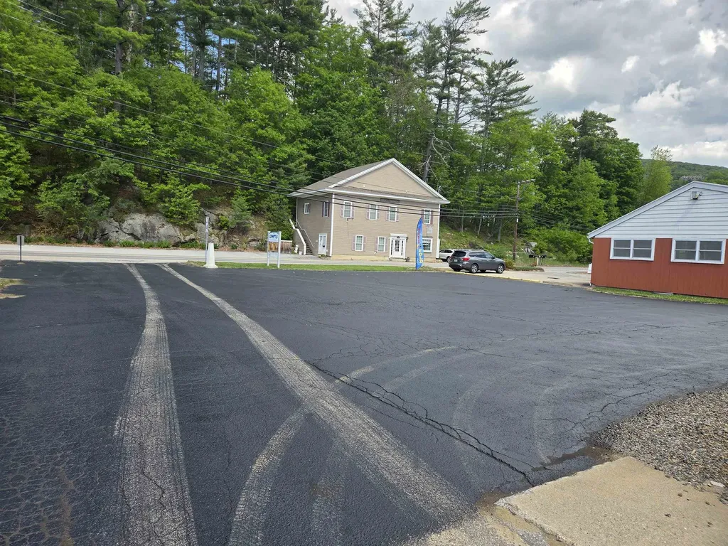 1307 Nh Route 175 Campton NH 03223