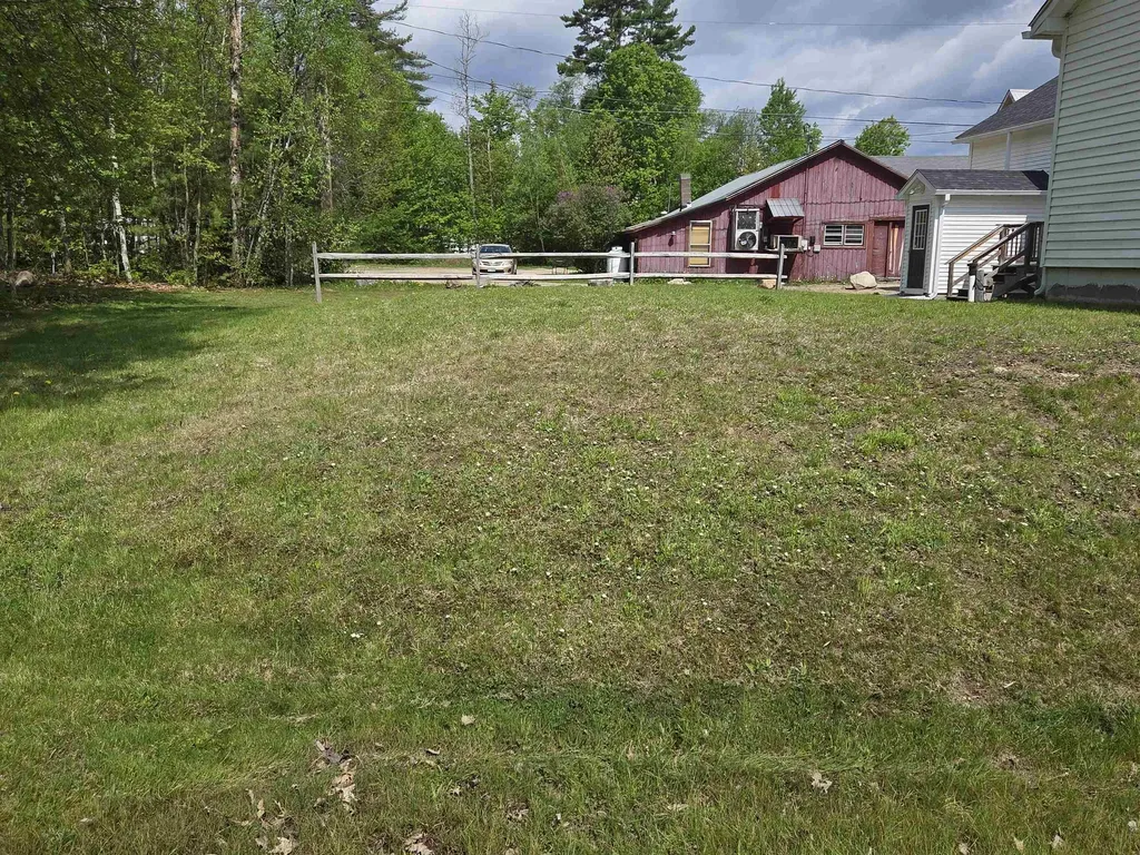 1307 Nh Route 175 Campton NH 03223