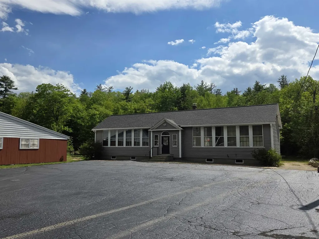 1307 Nh Route 175 Campton NH 03223