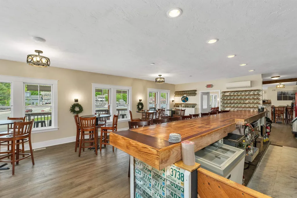 6 East Side Drive Alton NH 03810