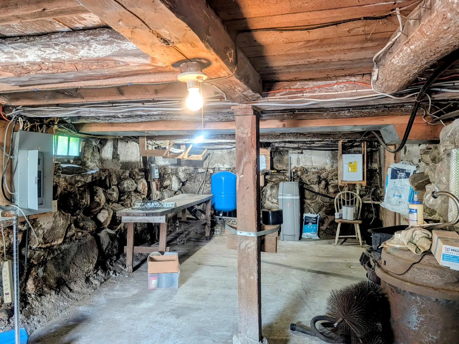 40 Old Deerfield Road Candia NH 03034
