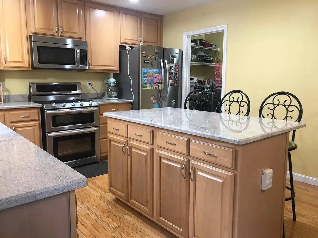 66 Georgetown Drive Nashua NH 03062