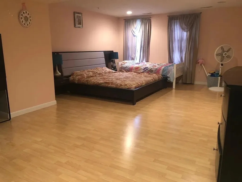 66 Georgetown Drive Nashua NH 03062