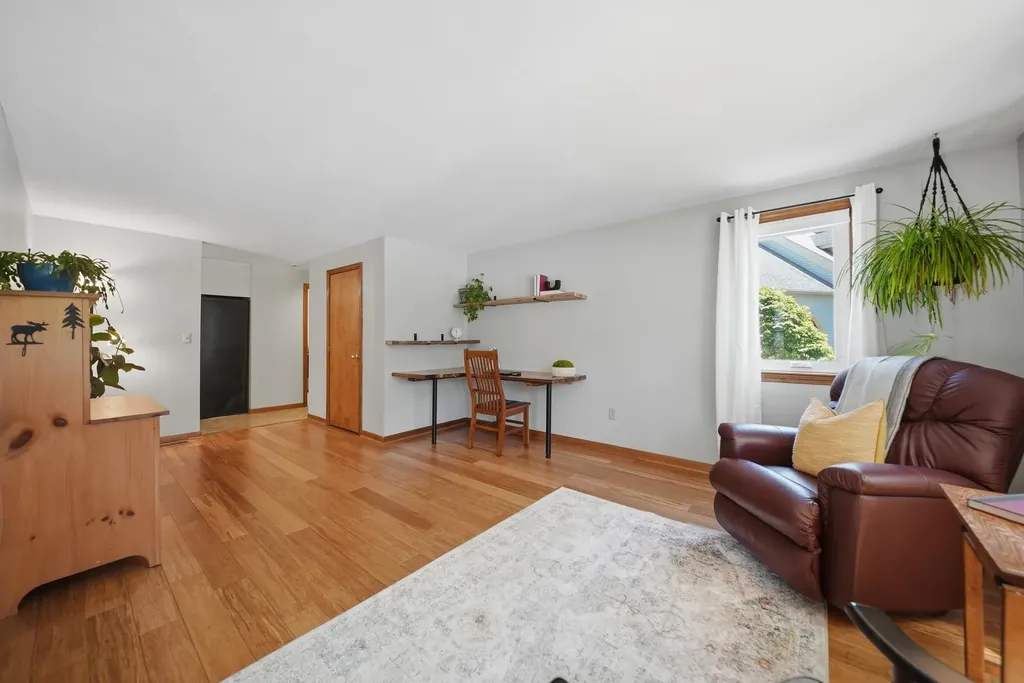 39 Norma Drive Nashua NH 03062