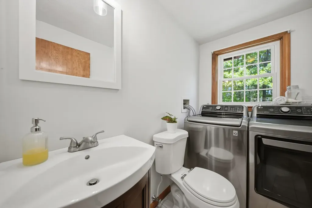 39 Norma Drive Nashua NH 03062