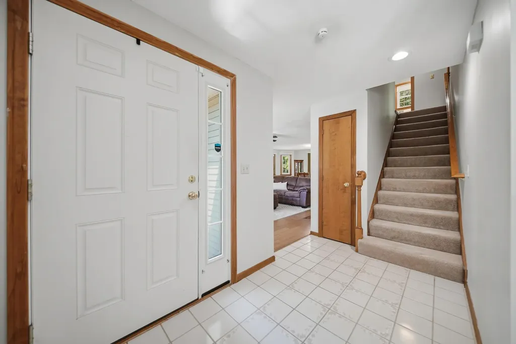 39 Norma Drive Nashua NH 03062