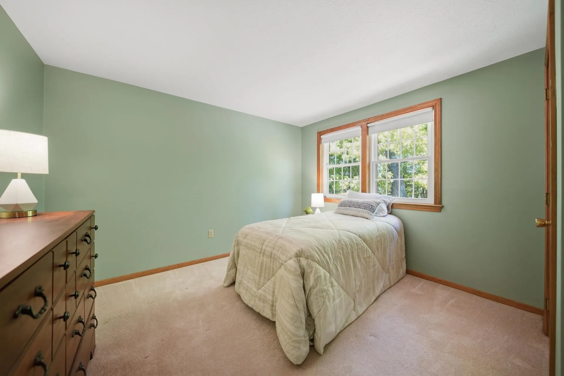 39 Norma Drive Nashua NH 03062