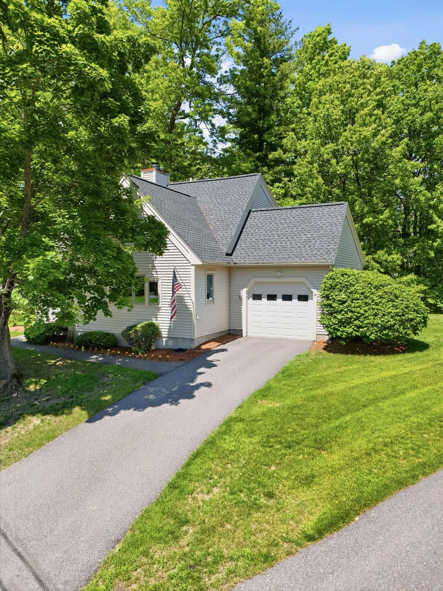39 Norma Drive Nashua NH 03062