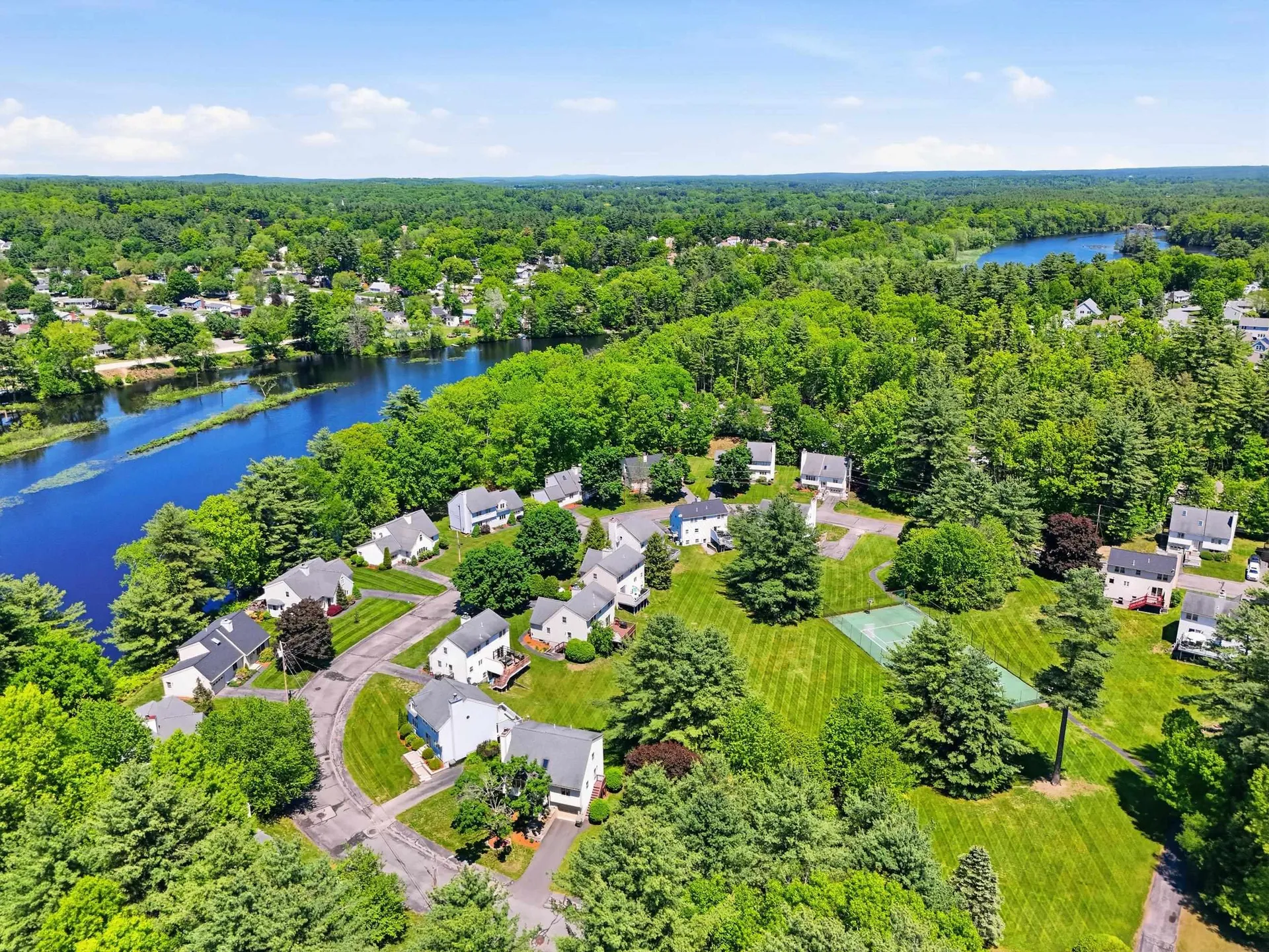 39 Norma Drive Nashua NH 03062