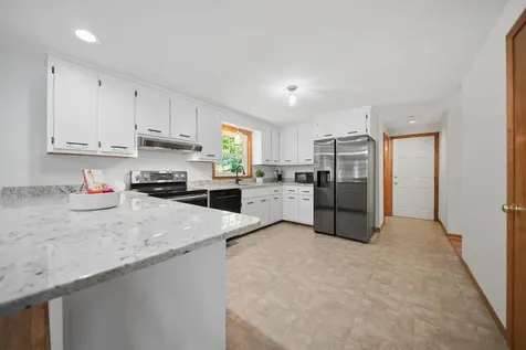 39 Norma Drive Nashua NH 03062