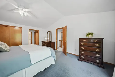 39 Norma Drive Nashua NH 03062