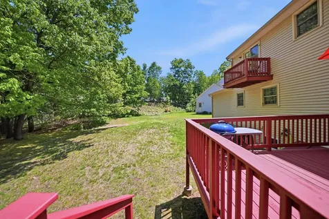 39 Norma Drive Nashua NH 03062