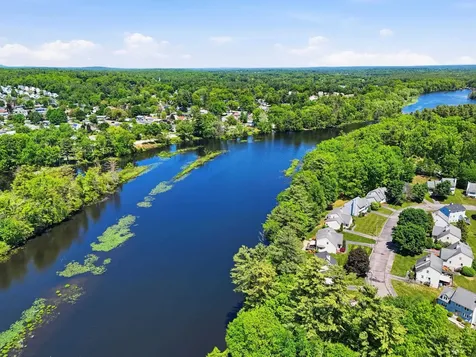39 Norma Drive Nashua NH 03062