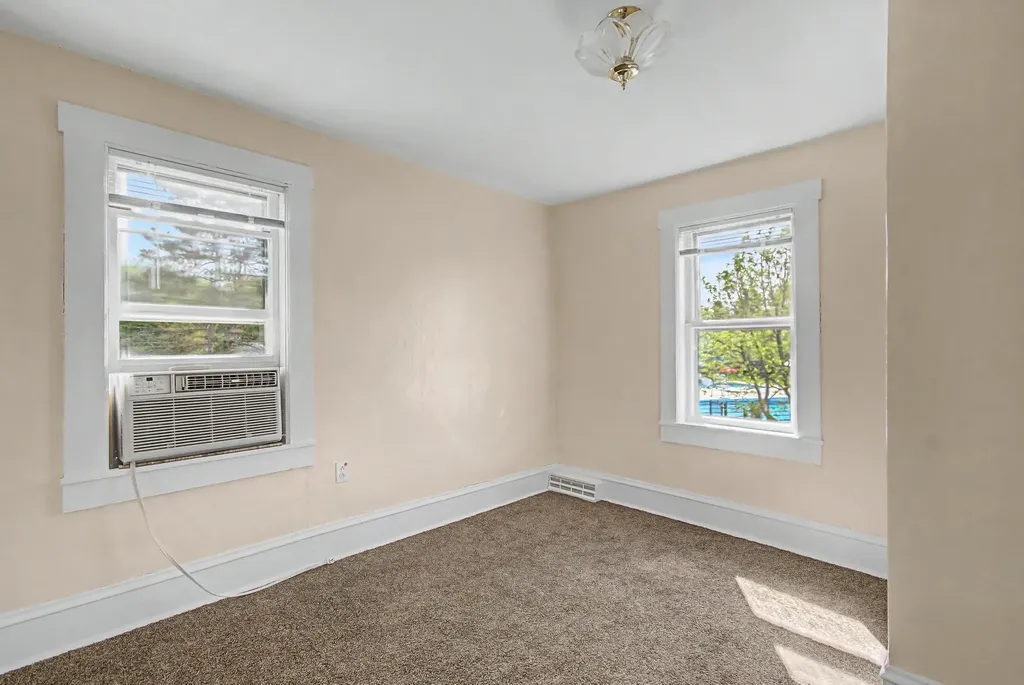 64 Pine Street Winooski VT 05404