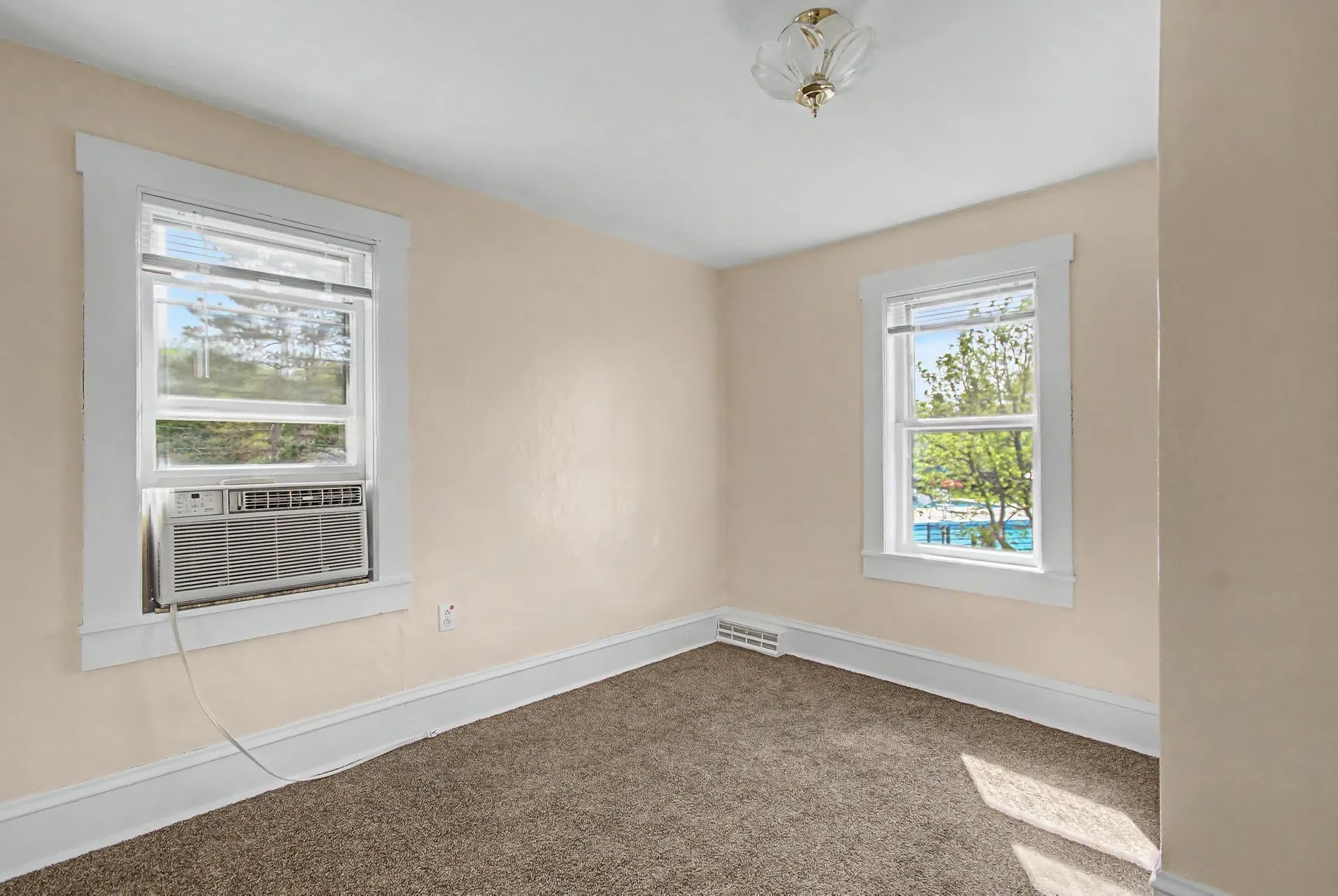 64 Pine Street Winooski VT 05404