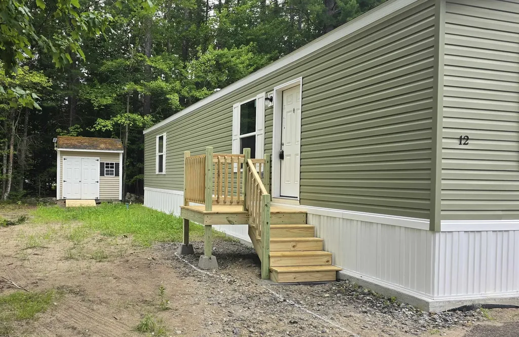 12 Boanza Drive Concord NH 03303