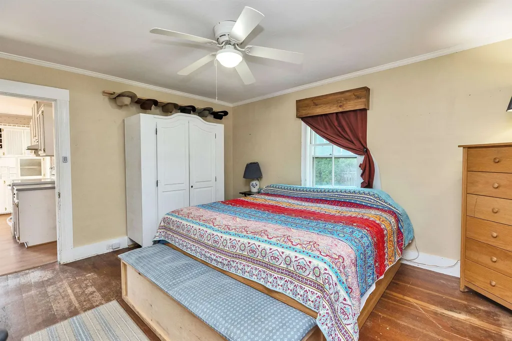 38 West Street Milford NH 03055