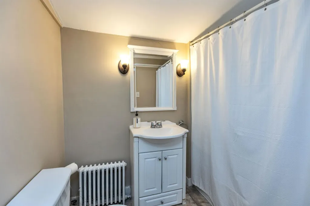 38 West Street Milford NH 03055
