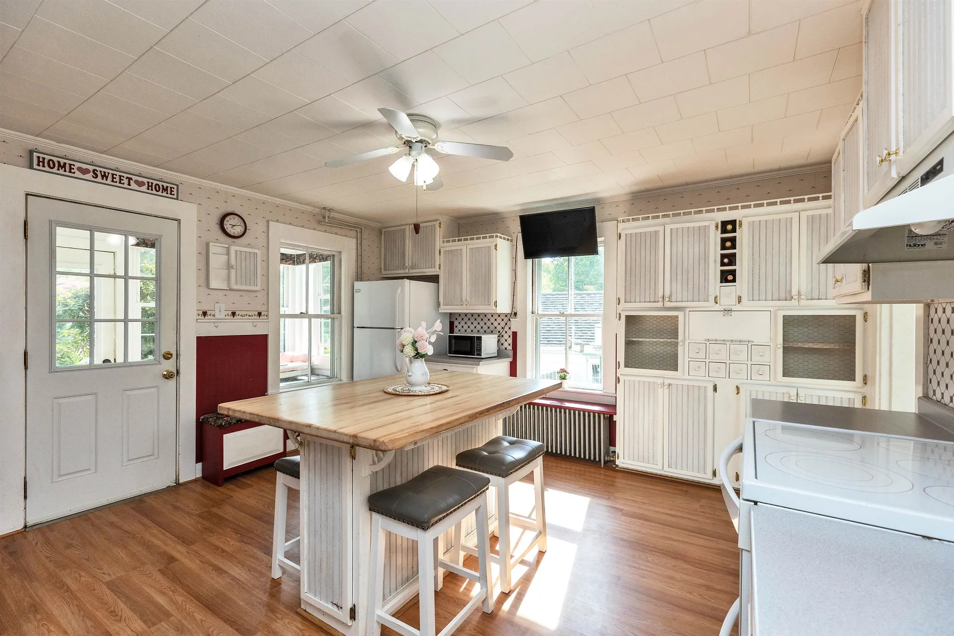 38 West Street Milford NH 03055
