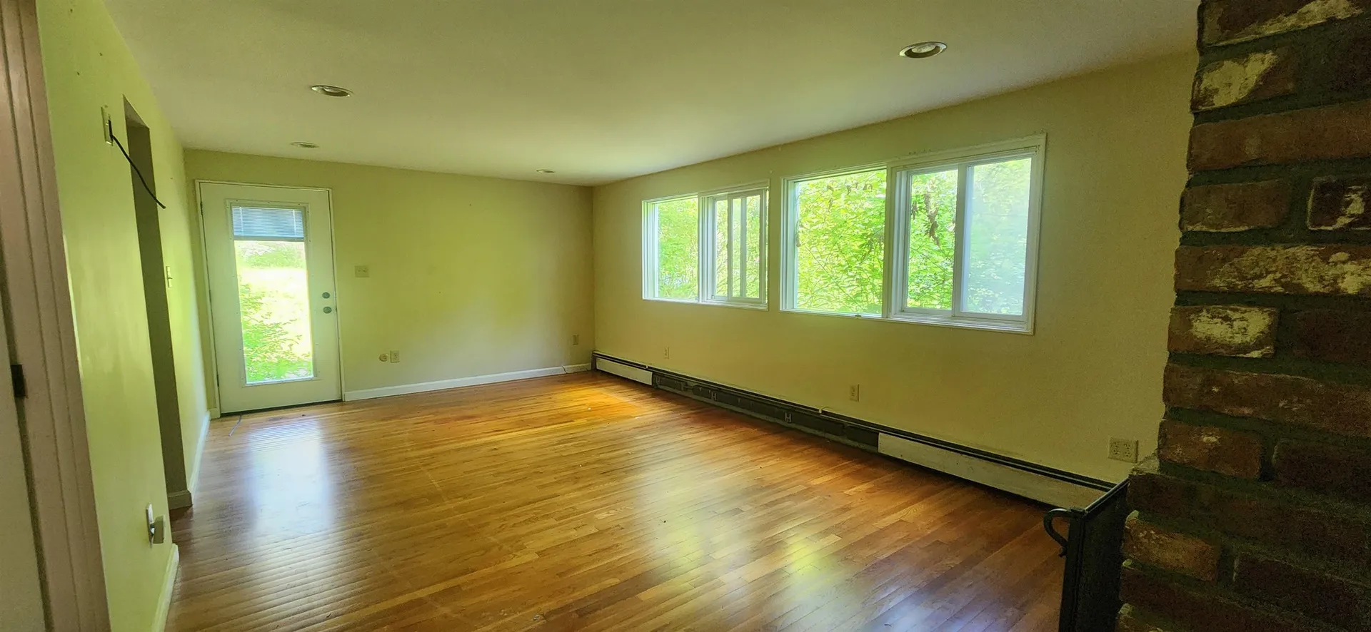 106 Mclane Lane Manchester NH 03104