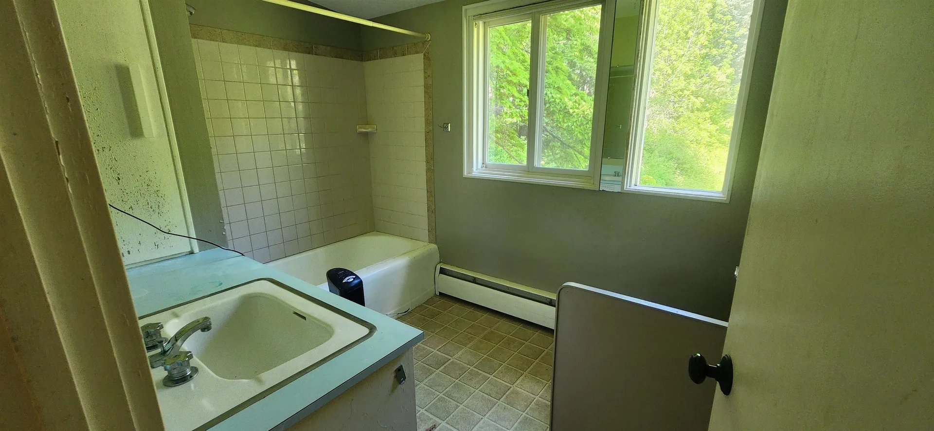 106 Mclane Lane Manchester NH 03104