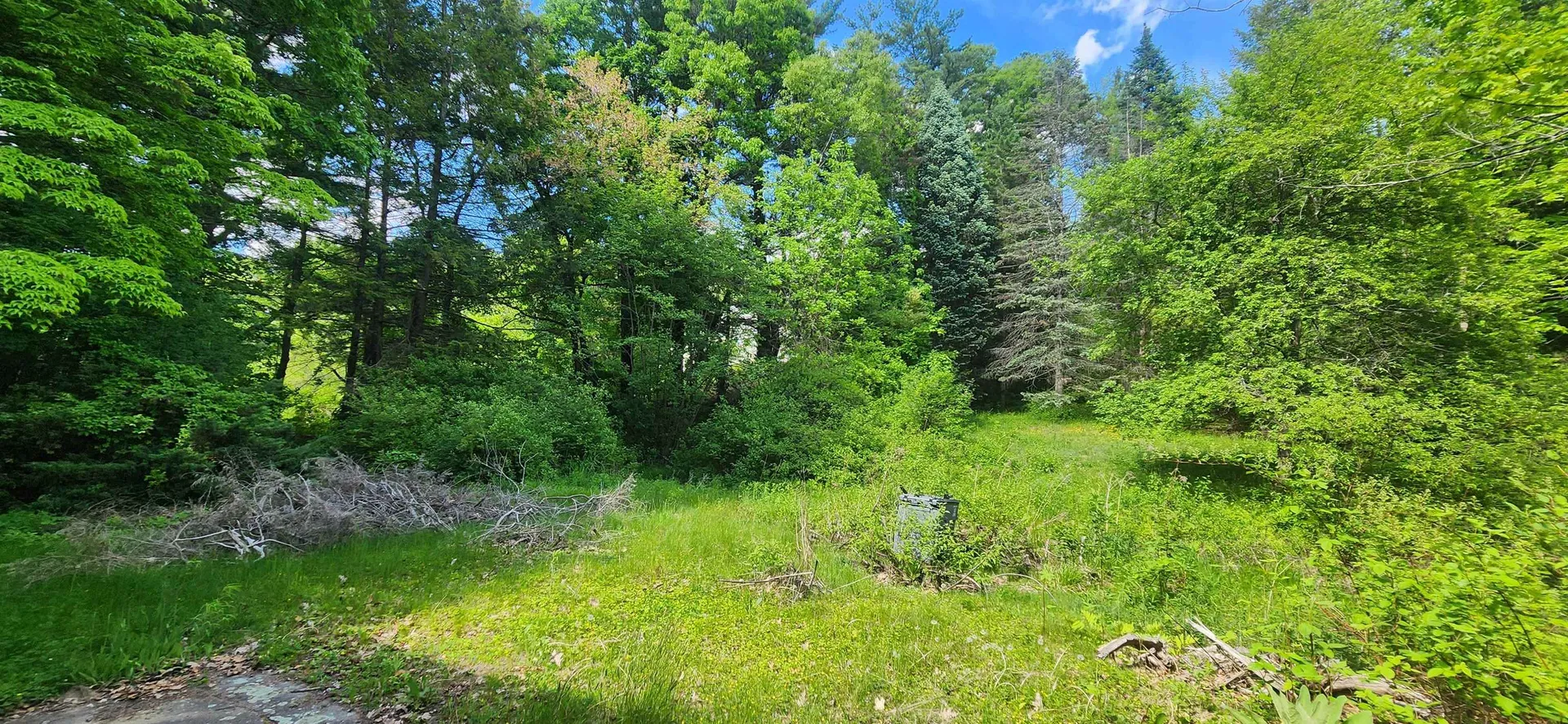 106 Mclane Lane Manchester NH 03104