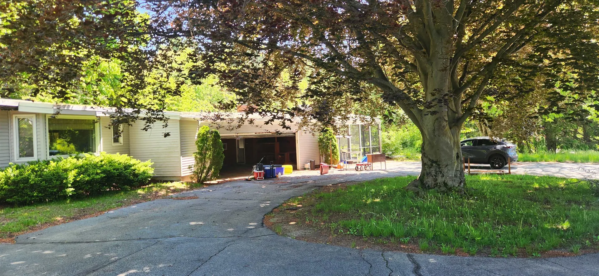 106 Mclane Lane Manchester NH 03104