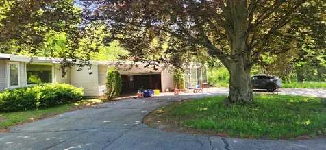 106 Mclane Lane Manchester NH 03104