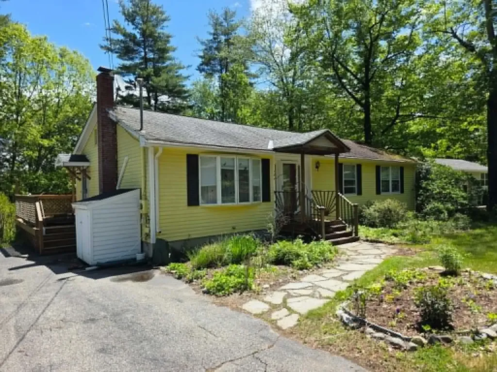 184 Carriage Hill Road Brattleboro VT 05301