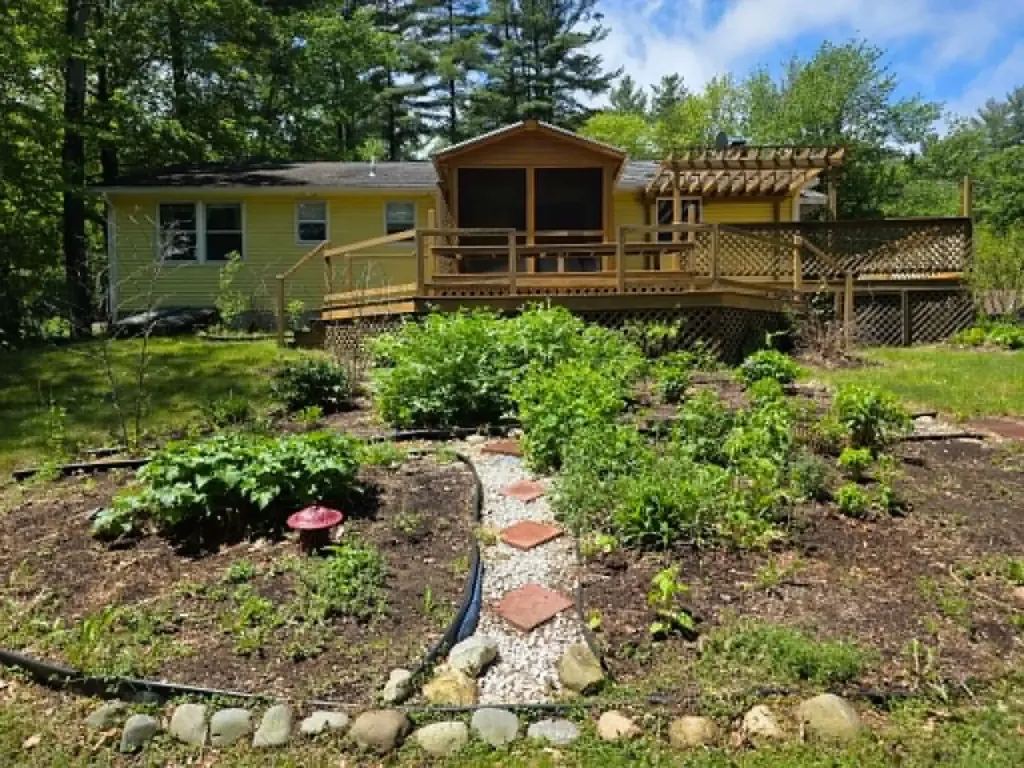 184 Carriage Hill Road Brattleboro VT 05301