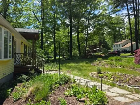 184 Carriage Hill Road Brattleboro VT 05301