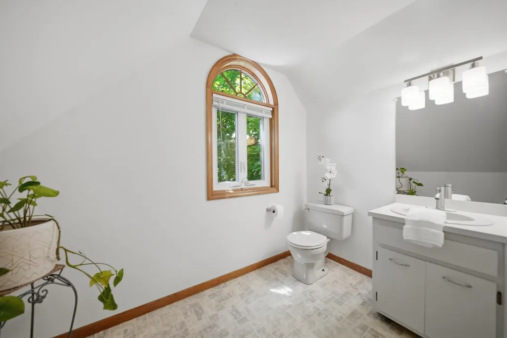 39 Norma Drive Nashua NH 03062