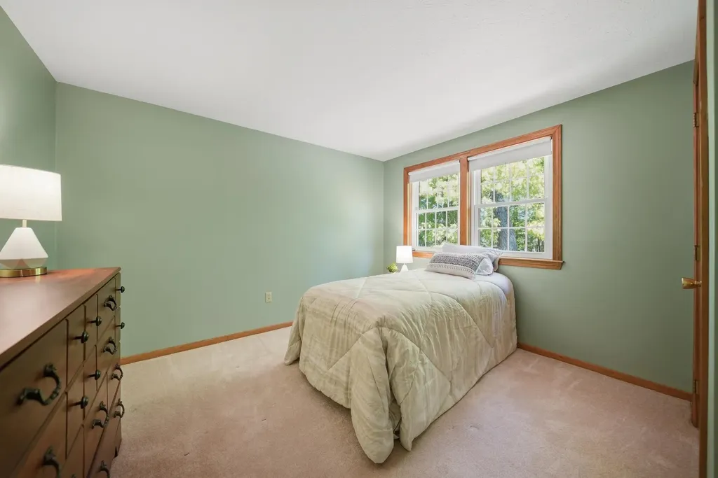 39 Norma Drive Nashua NH 03062